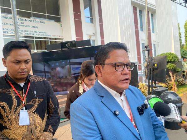 Pengacara Pastikan Jokowi Hadir di Sidang Ijazah Dokter Tifa: Kami Tunggu Panggilan Pengacara Pastikan Jokowi Hadir di Sidang Ijazah Dokter Tifa: Kami Tunggu Panggilan