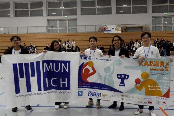 Perhimpunan Pelajar Indonesia di Munich Sukses Menggelar Acara Sports dan Culinary Festival Perhimpunan Pelajar Indonesia di Munich Sukses Menggelar Acara Sports dan Culinary Festival