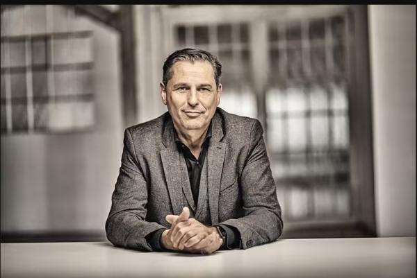 Volvo Cars Tunjuk Klaus Zellmer sebagai CEO Baru Volvo Cars Tunjuk Klaus Zellmer sebagai CEO Baru