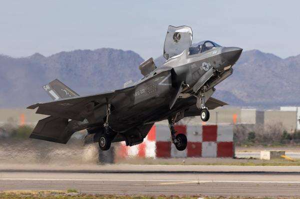 Tak Ingin Bernasib seperti Ukraina, Polandia Operasikan Jet Tempur Siluman Tak Ingin Bernasib seperti Ukraina, Polandia Operasikan Jet Tempur Siluman