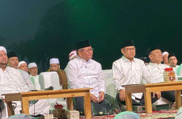 Pramono hingga Cak Imin Hadiri Haul Ulama Betawi di Monas Pramono hingga Cak Imin Hadiri Haul Ulama Betawi di Monas
