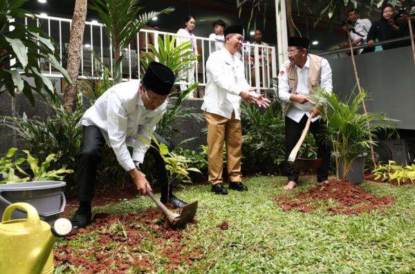 Gerakan Bersih 50 Ribu Masjid, Menag: Perkuat Kualitas Spiritual Masyarakat Gerakan Bersih 50 Ribu Masjid, Menag: Perkuat Kualitas Spiritual Masyarakat