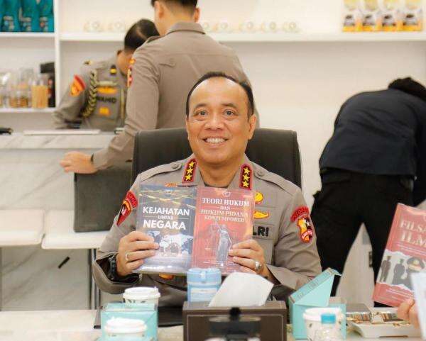 Wakapolri Tekankan Personel Polri Harus Beri Manfaat Nyata bagi Masyarakat Wakapolri Tekankan Personel Polri Harus Beri Manfaat Nyata bagi Masyarakat