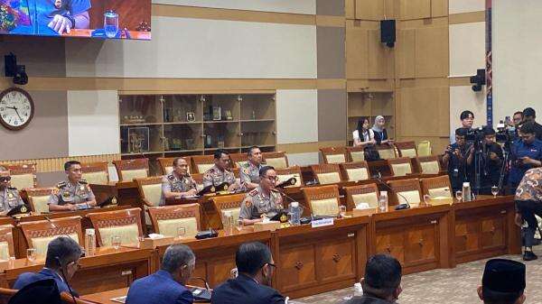 Komisi III DPR Sepakat Suyudi Ario Seto Jadi Kapolri Gantikan Listyo Sigit Prabowo Komisi III DPR Sepakat Suyudi Ario Seto Jadi Kapolri Gantikan Listyo Sigit Prabowo