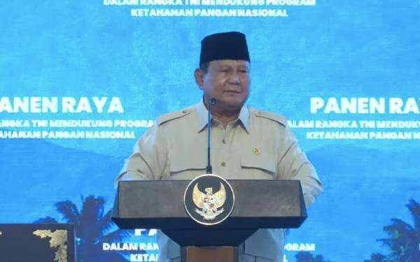 Prabowo Terima Laporan Ada Petani yang Bisa Liburan ke Hong Kong Prabowo Terima Laporan Ada Petani yang Bisa Liburan ke Hong Kong