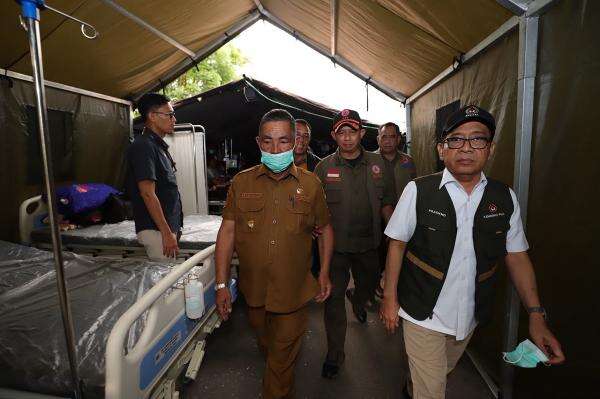 Sejumlah Menteri Rayakan HUT RI Bersama Warga Terdampak Gempa NTT Sejumlah Menteri Rayakan HUT RI Bersama Warga Terdampak Gempa NTT