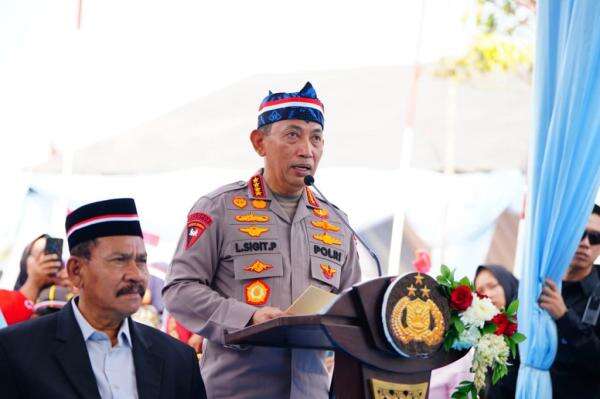 Kapolri Lapor ke Prabowo Bangun-Renovasi 895 Jembatan Presisi, Hubungkan 1.314 Desa Kapolri Lapor ke Prabowo Bangun-Renovasi 895 Jembatan Presisi, Hubungkan 1.314 Desa