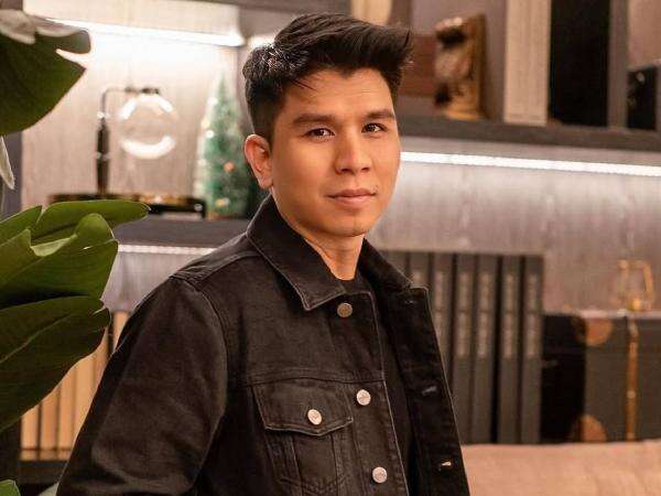 Perjalanan Karier Irfan Hadari, Jadi Vokalis-Produser hingga Resmi Keluar dari Govinda Perjalanan Karier Irfan Hadari, Jadi Vokalis-Produser hingga Resmi Keluar dari Govinda