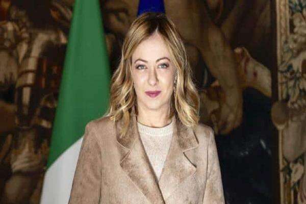 Italia Akan Larang Burqa dan Niqab di Sekolah, Jumlah Siswa Asing Juga Dibatasi Italia Akan Larang Burqa dan Niqab di Sekolah, Jumlah Siswa Asing Juga Dibatasi