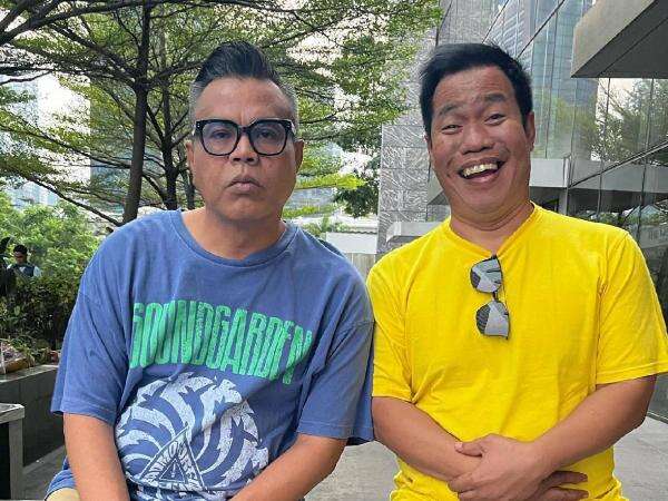 Mengharukan, Abdel Janji Jaga Keluarga Temon usai Sahabat Meninggal Dunia Mengharukan, Abdel Janji Jaga Keluarga Temon usai Sahabat Meninggal Dunia