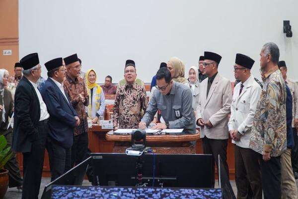 BPKH Siap Salurkan Nilai Manfaat Rp8,83 Triliun untuk Haji 2027 BPKH Siap Salurkan Nilai Manfaat Rp8,83 Triliun untuk Haji 2027