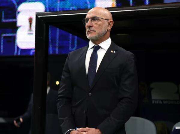 Kisah Pelatih Spanyol saat Tim Asuhannya Dibantai Messi, La Pulga Cetak 4 Gol! Kisah Pelatih Spanyol saat Tim Asuhannya Dibantai Messi, La Pulga Cetak 4 Gol!