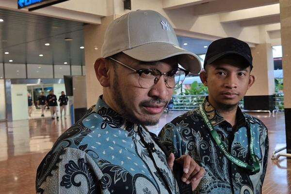 Ruben Onsu Absen Sidang Mediasi Hak Asuh Anak Hari Ini, Kuasa Hukum Ungkap Alasannya Ruben Onsu Absen Sidang Mediasi Hak Asuh Anak Hari Ini, Kuasa Hukum Ungkap Alasannya