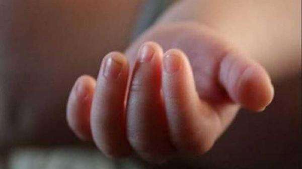Dihamili Pacar di Luar Nikah, Perempuan di Tangsel Tega Buang Bayinya di Teras Klinik Dihamili Pacar di Luar Nikah, Perempuan di Tangsel Tega Buang Bayinya di Teras Klinik