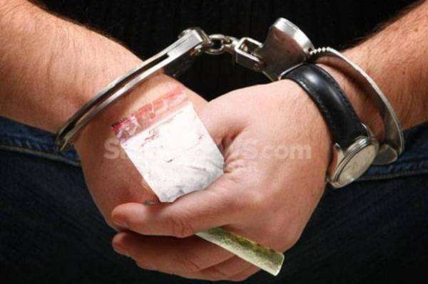 Polisi Gerebek Lagi Kampung Ambon, 1 Orang Diringkus Polisi Gerebek Lagi Kampung Ambon, 1 Orang Diringkus