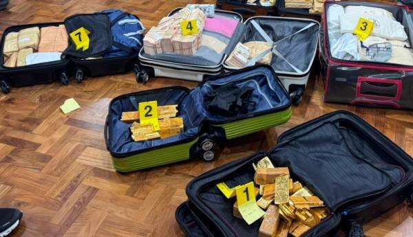 Kejagung: Pemilik Emas 74 Kg terkait Kasus Febrie akan Diungkap di Persidangan Kejagung: Pemilik Emas 74 Kg terkait Kasus Febrie akan Diungkap di Persidangan