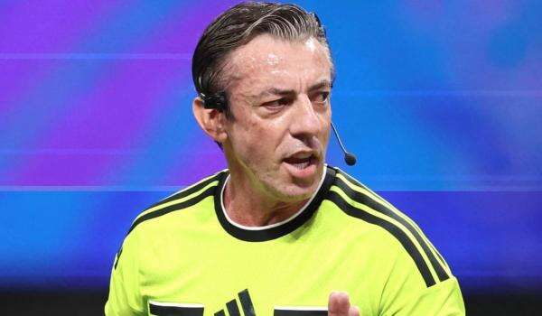 Trump Sebut Wasit Piala Dunia 2026 Raphael Claus Mencurigakan, Begini Respons FIFA Trump Sebut Wasit Piala Dunia 2026 Raphael Claus Mencurigakan, Begini Respons FIFA