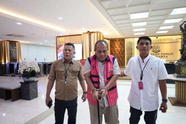 Kejati Jakarta Tetapkan Tersangka Baru Perkara Proyek Fiktif di Kementerian PU, Negara Rugi Rp16 Miliar Kejati Jakarta Tetapkan Tersangka Baru Perkara Proyek Fiktif di Kementerian PU, Negara Rugi Rp16 Miliar