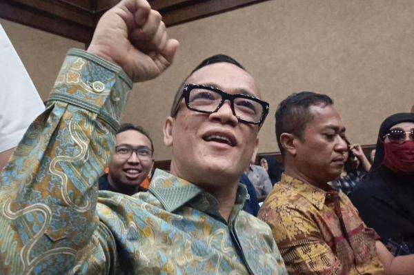 Ditahan KPK, Eks Wamenaker Noel Ngaku Makin Gemuk dan Segar Ditahan KPK, Eks Wamenaker Noel Ngaku Makin Gemuk dan Segar