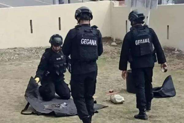 Ancaman Teror Bom Gegerkan SDN Srengseng Sawah 15 saat MPLS, Siswa Dievakuasi Ancaman Teror Bom Gegerkan SDN Srengseng Sawah 15 saat MPLS, Siswa Dievakuasi