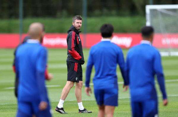 Manchester United vs Manchester City, Michael Carrick Ragu Hasil Musim Lalu Terulang Manchester United vs Manchester City, Michael Carrick Ragu Hasil Musim Lalu Terulang