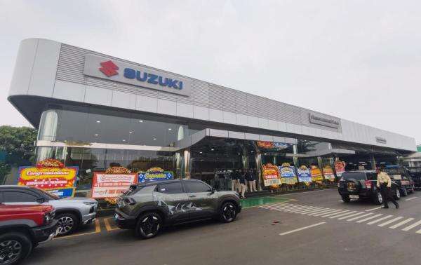 Perkuat Pasar Otomotif, Suzuki Kembangkan Konsep Dealer Baru Perkuat Pasar Otomotif, Suzuki Kembangkan Konsep Dealer Baru