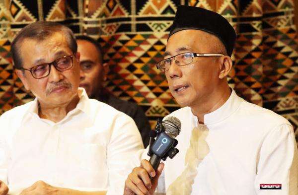 Demonstrasi Ketidakpastian Hukum dalam Penanganan Perkara dr Tifa dan Roy Suryo pada Polemik Ijazah Joko Widodo Demonstrasi Ketidakpastian Hukum dalam Penanganan Perkara dr Tifa dan Roy Suryo pada Polemik Ijazah Joko Widodo