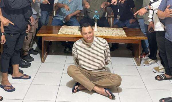 Terungkap! Pemotor Ninja yang Pukul Pengendara di Jagakarsa Positif Narkoba Terungkap! Pemotor Ninja yang Pukul Pengendara di Jagakarsa Positif Narkoba
