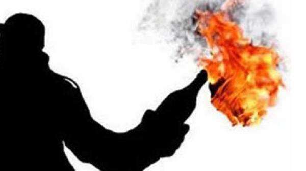 Bom Molotov di Koja Dipicu Cemburu, Polisi Masih Buru Pelaku Bom Molotov di Koja Dipicu Cemburu, Polisi Masih Buru Pelaku