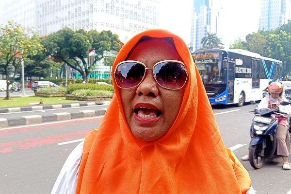 Emak-Emak Demo Dukung MBG Dilanjutkan, Sebut Anaknya Jarang Jajan dan Bisa Menabung Emak-Emak Demo Dukung MBG Dilanjutkan, Sebut Anaknya Jarang Jajan dan Bisa Menabung