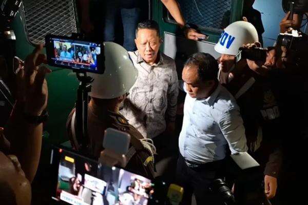 Jaksa Agung Berhentikan Sementara Status Jaksa Febrie Adriansyah Jaksa Agung Berhentikan Sementara Status Jaksa Febrie Adriansyah