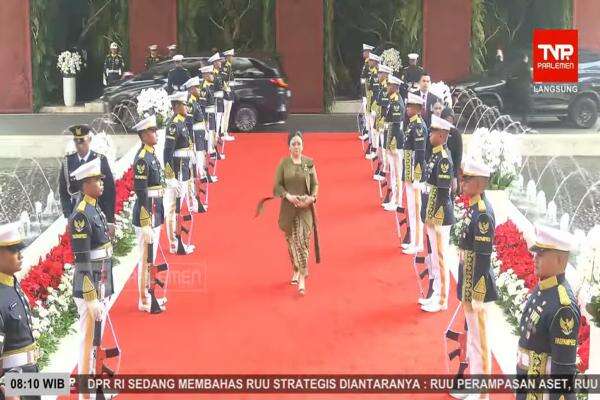 Kala Prabowo Tiba Lebih Dulu dan Puan Maharani Menyusul di Sidang Tahunan Bersama Kala Prabowo Tiba Lebih Dulu dan Puan Maharani Menyusul di Sidang Tahunan Bersama