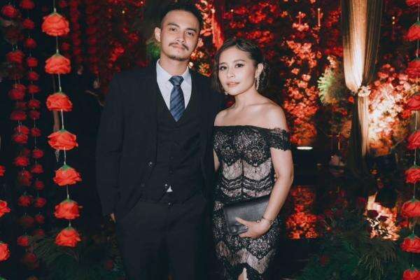Romantis! Prilly Latuconsina Tanam 270 Pohon Kopi untuk Kado Ultah Omara Esteghlal Romantis! Prilly Latuconsina Tanam 270 Pohon Kopi untuk Kado Ultah Omara Esteghlal
