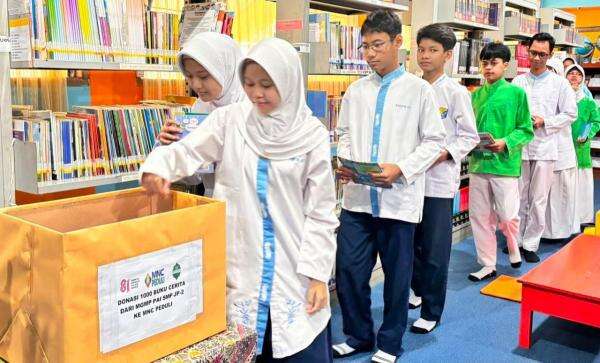MGMP PAI dan Budi Pekerti SMP Jakpus Donasikan 1.000 Buku Cerita ke MNC Peduli MGMP PAI dan Budi Pekerti SMP Jakpus Donasikan 1.000 Buku Cerita ke MNC Peduli