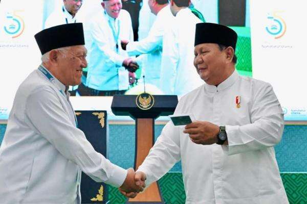 Prabowo Sebut Negara Hemat Rp100 Triliun dari Pemangkasan 290 BUMN Prabowo Sebut Negara Hemat Rp100 Triliun dari Pemangkasan 290 BUMN