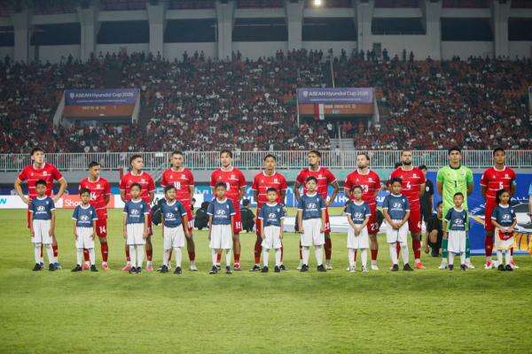 Kisah Timnas Indonesia yang Tertunduk Lesu Tinggalkan Stadion Pakansari Setelah Dibantai Vietnam 0-3 Kisah Timnas Indonesia yang Tertunduk Lesu Tinggalkan Stadion Pakansari Setelah Dibantai Vietnam 0-3