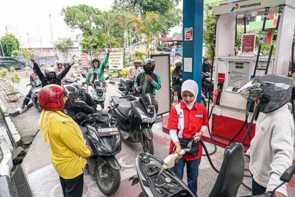 Pertamina Patra Niaga Sumbagut: Antrean BBM di SPBU Mulai Terurai Pertamina Patra Niaga Sumbagut: Antrean BBM di SPBU Mulai Terurai