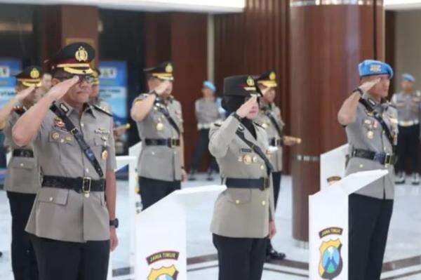 Sertijab Polda Jatim, Ini Daftar Lengkap 5 Kapolres dan 1 Kabid TIK yang Diganti Sertijab Polda Jatim, Ini Daftar Lengkap 5 Kapolres dan 1 Kabid TIK yang Diganti
