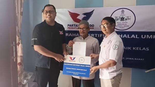 Bantu UMKM Naik Kelas, Partai Perindo Bagikan Sertifikat Halal Gratis di Bogor Bantu UMKM Naik Kelas, Partai Perindo Bagikan Sertifikat Halal Gratis di Bogor
