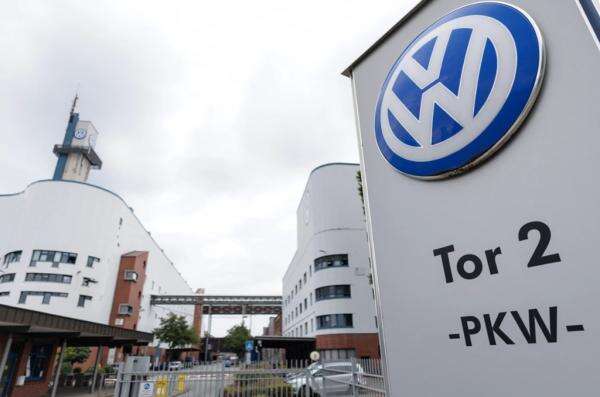 Volkswagen Siapkan Restrukturisasi Besar-besaran, 4.100 Karyawan Terancam PHK Volkswagen Siapkan Restrukturisasi Besar-besaran, 4.100 Karyawan Terancam PHK