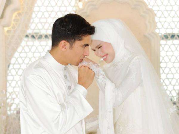 Maskawin Pernikahan Syed Saddiq dan Bella Astillah Viral, Uang Tunai Rp2 Jutaan Maskawin Pernikahan Syed Saddiq dan Bella Astillah Viral, Uang Tunai Rp2 Jutaan