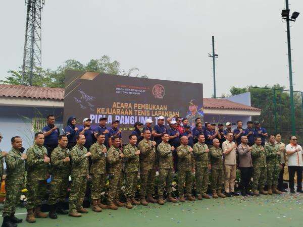 Turnamen Tenis Piala Panglima TNI Jadi Ajang Adu Kelas, Wakil Rusia dan Prancis Ambil Bagian Turnamen Tenis Piala Panglima TNI Jadi Ajang Adu Kelas, Wakil Rusia dan Prancis Ambil Bagian