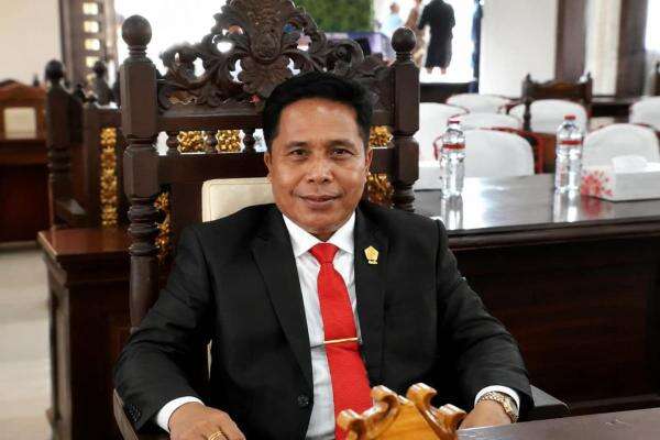 Semuel Taliisan Dorong APBD-P Talaud Prioritaskan Honorer, Layanan Rumah Sakit, dan Armada Damkar Semuel Taliisan Dorong APBD-P Talaud Prioritaskan Honorer, Layanan Rumah Sakit, dan Armada Damkar