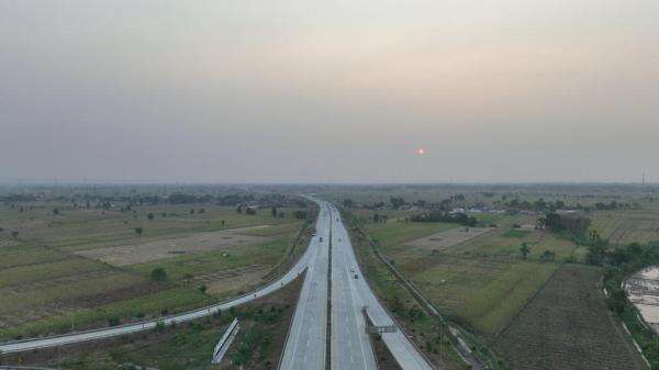 Tarif Tol Prosiwangi Gending-Paiton Resmi Berlaku, Segini Besaran Biayanya! Tarif Tol Prosiwangi Gending-Paiton Resmi Berlaku, Segini Besaran Biayanya!