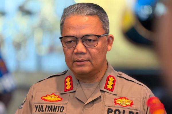 Jangan Takut! Polda Jateng Minta Warga Berani Laporkan Pungli Oknum Polisi Jangan Takut! Polda Jateng Minta Warga Berani Laporkan Pungli Oknum Polisi