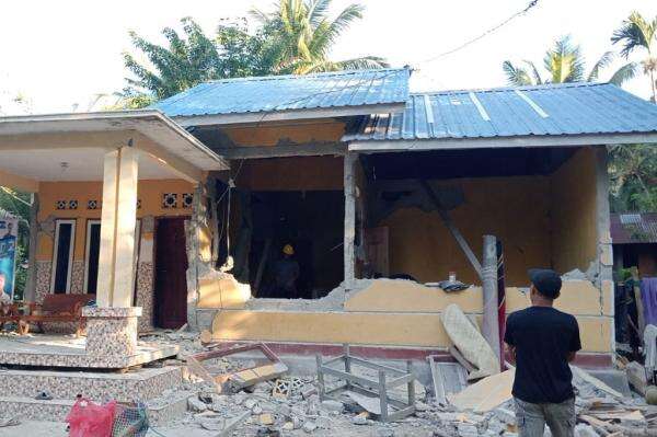 MUI Ajak Umat Bahu-membahu Bantu Korban Gempa NTT: Musibah Ini Duka Kita Bersama MUI Ajak Umat Bahu-membahu Bantu Korban Gempa NTT: Musibah Ini Duka Kita Bersama