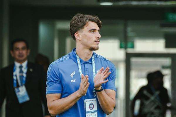 Mauro Zijlstra Bongkar Alasan Tinggalkan Persija, Kini Bidik Peran Besar di Arema FC Mauro Zijlstra Bongkar Alasan Tinggalkan Persija, Kini Bidik Peran Besar di Arema FC