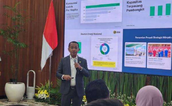 Pemerintah bakal Beri Diskon Tarif Listrik untuk Wilayah Terdampak Bencana Sumatra Pemerintah bakal Beri Diskon Tarif Listrik untuk Wilayah Terdampak Bencana Sumatra