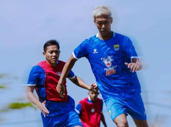 Persib Bandung Sambut Syukur Pencabutan Sanksi FIFA Usai Selesaikan Kasus Robert Rene Alberts Persib Bandung Sambut Syukur Pencabutan Sanksi FIFA Usai Selesaikan Kasus Robert Rene Alberts