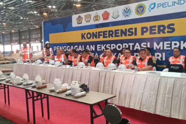 Terbongkar! Modus Licik Penyelundupan Merkuri 3,4 Ton Senilai Rp17,5 Miliar di Tanjung Perak Terbongkar! Modus Licik Penyelundupan Merkuri 3,4 Ton Senilai Rp17,5 Miliar di Tanjung Perak